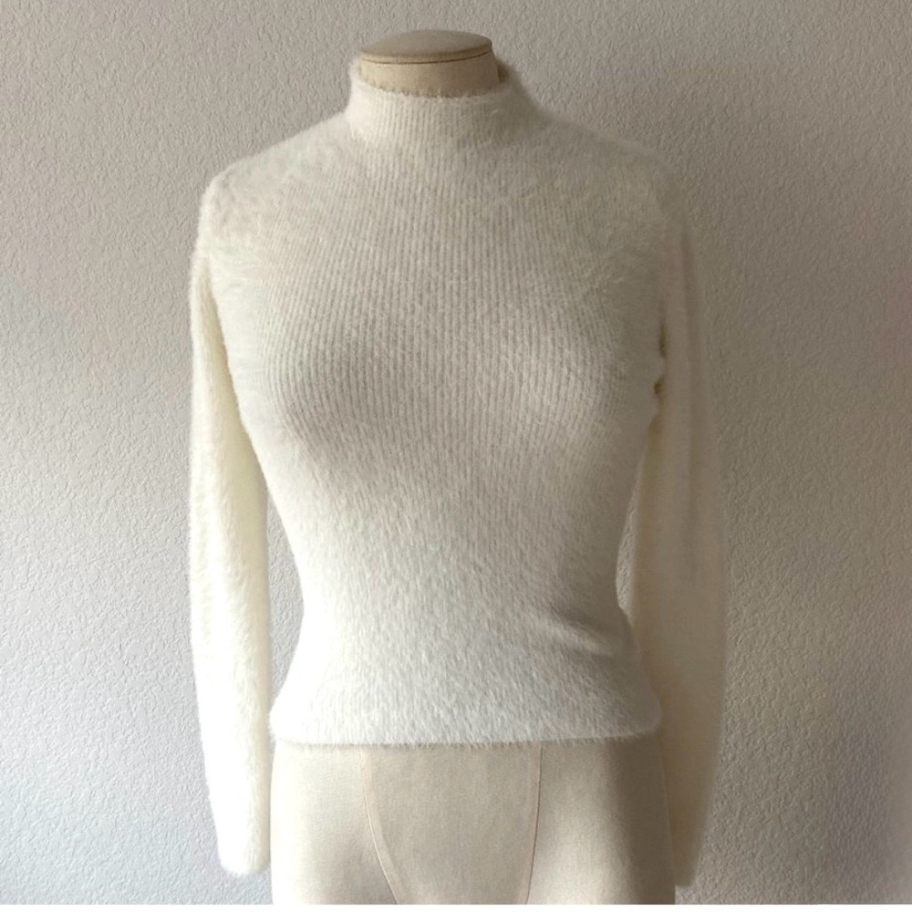 Babaton Cream Turtleneck Sweater LIKE NEW XXS